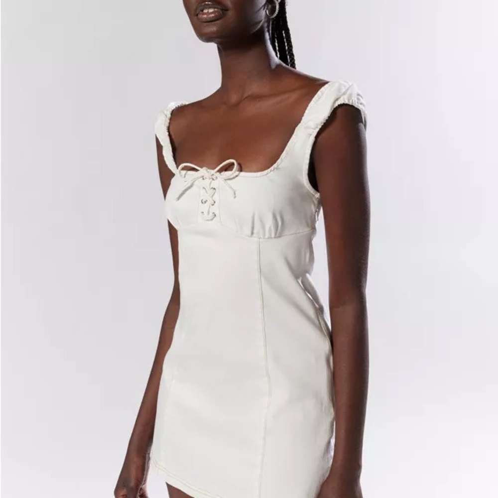 Glamorous Ladies Lace-Up Mini dress | Urban Outfitters OFF WHITE